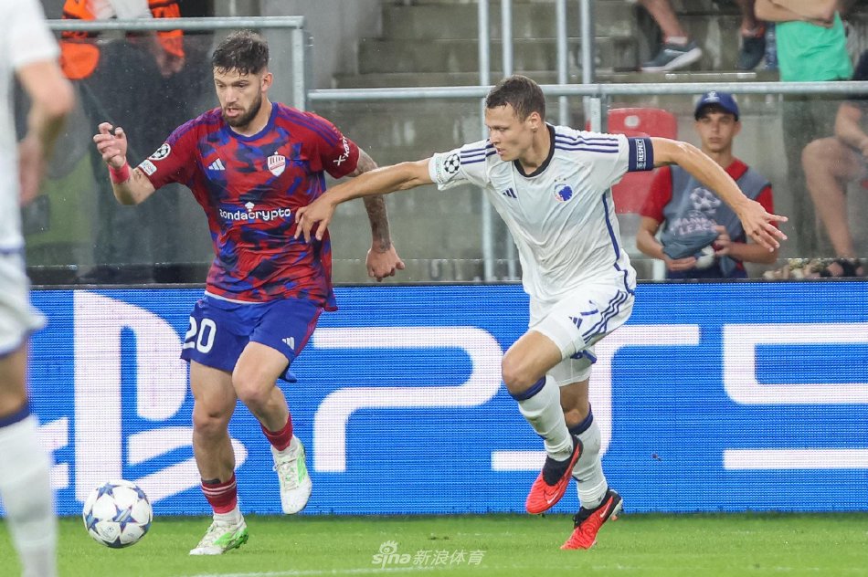 赛后采访中 赛后采访中