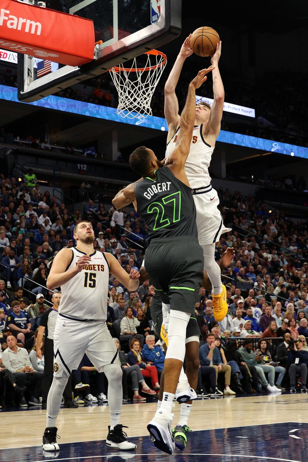 她喜欢将比 她喜欢将比